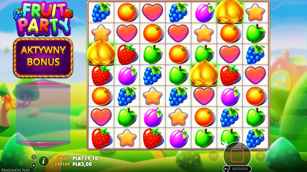Złote scattery na planszy Fruit Party i panel Aktywny bonus